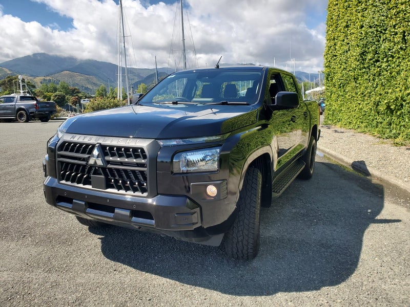 2025 Mitsubishi Triton GLX 4x4 - on Black Steel... image 4