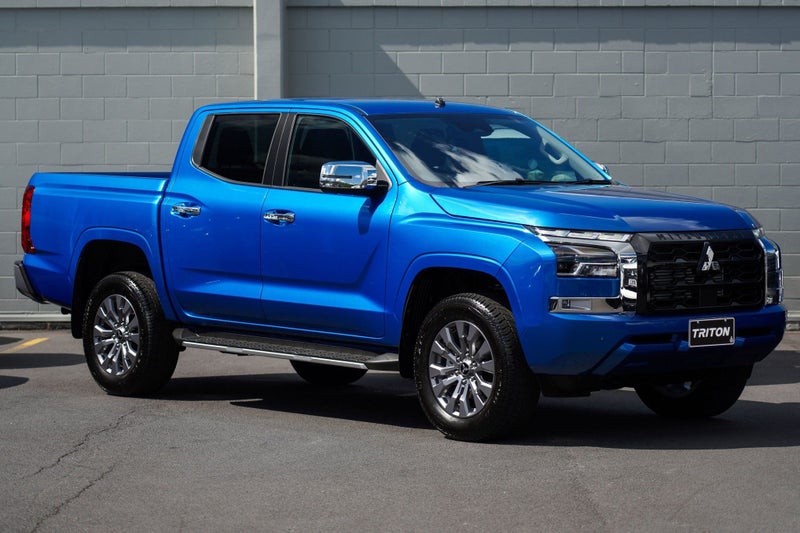 2025 Mitsubishi Triton GLX-R 2.4DT 2WD image 1