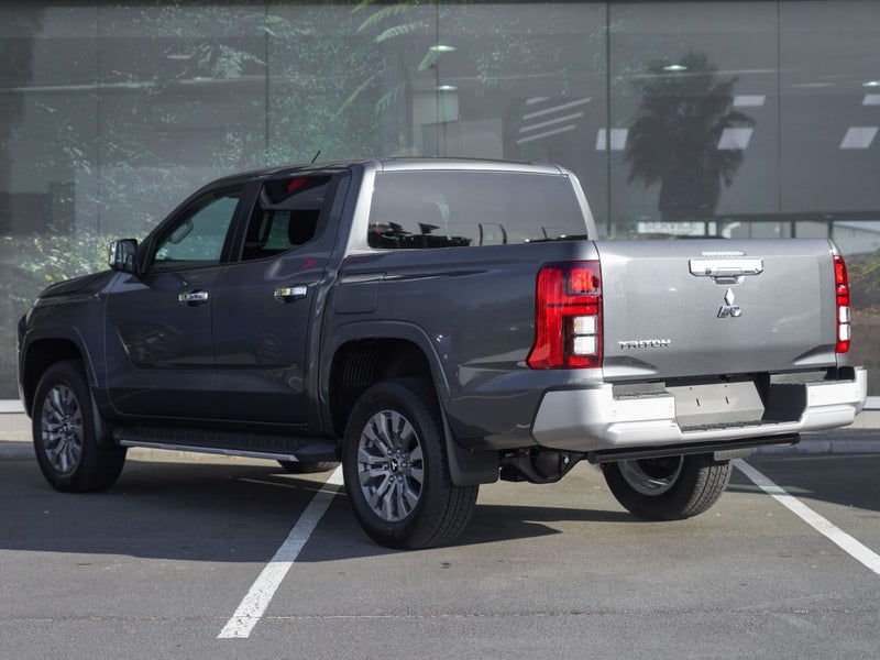 2025 Mitsubishi Triton GLX-R 2WD DIESEL BI-TURB... image 2