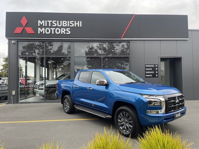 2025 Mitsubishi Triton GLX-R 4WD - image 2