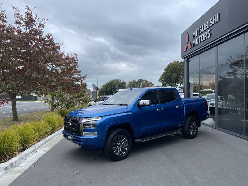 2025 Mitsubishi Triton GLX-R 4WD - image 4