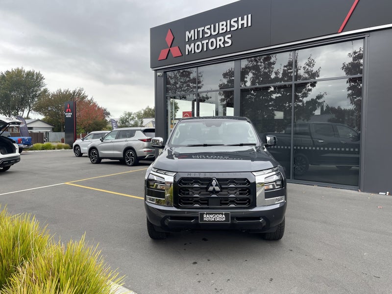 2025 Mitsubishi Triton GLX-R 4WD - In Stock and... image 3