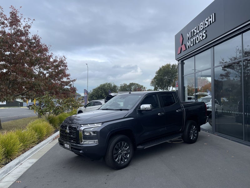 2025 Mitsubishi Triton GLX-R 4WD - In Stock and... image 4