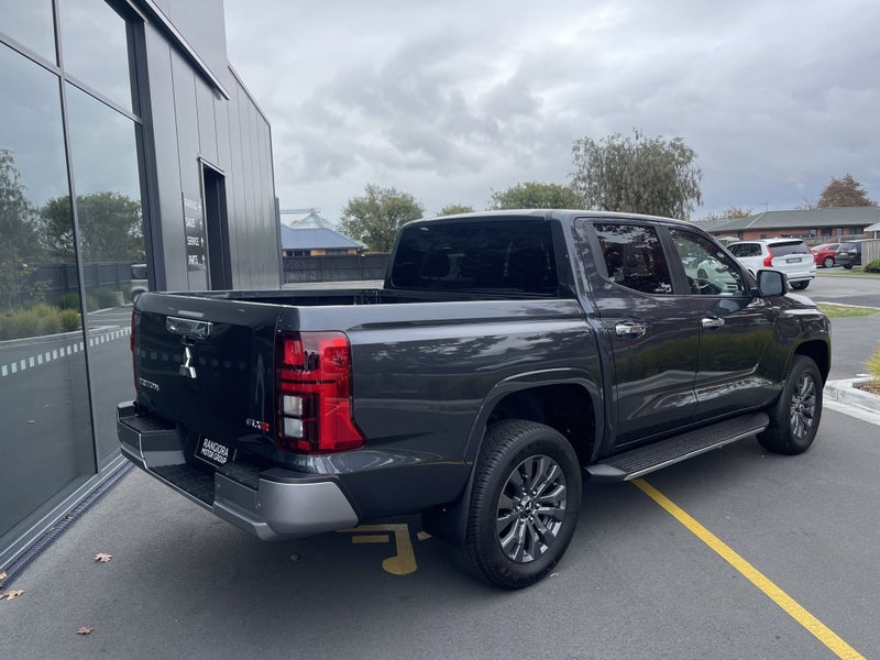 2025 Mitsubishi Triton GLX-R 4WD - In Stock and... image 5