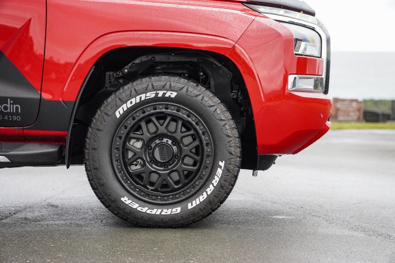 2025 Mitsubishi Triton GLX-R 4x4 Ralli Art image 5