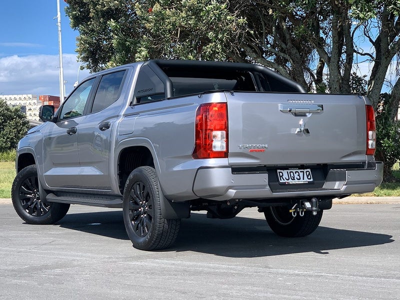 2025 Mitsubishi Triton GLX Sport 4WD 2.4L Bi-Tu... image 2