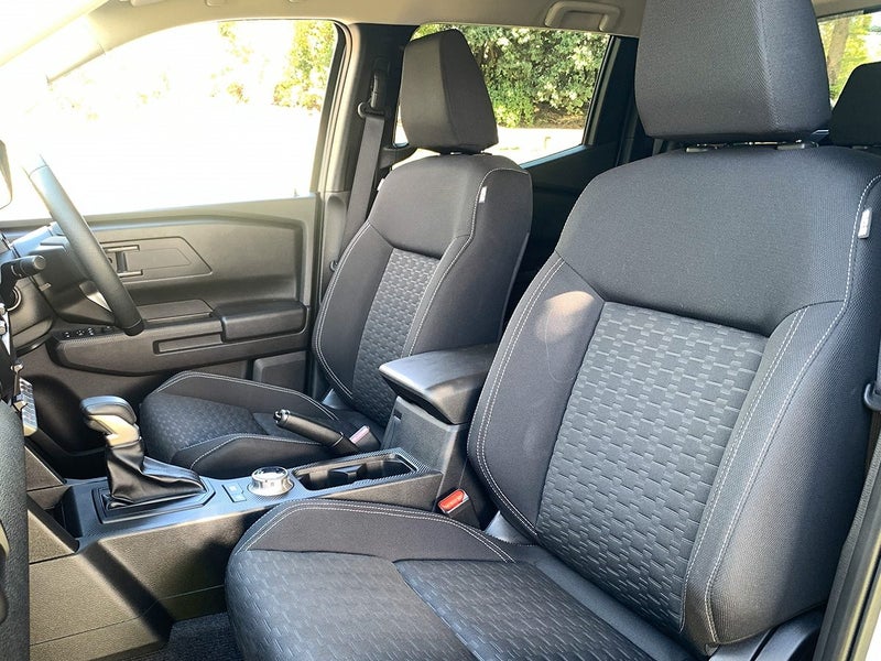 2025 Mitsubishi Triton GLX Sport 4WD 2.4L Bi-Tu... image 5