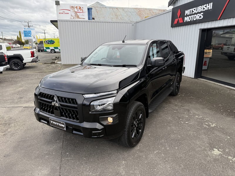 2025 Mitsubishi Triton GLX Sport 4Wd 6At image 4