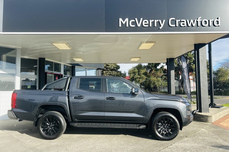 2025 Mitsubishi Triton Glx Sport 4WD 6At - Limi... image 3