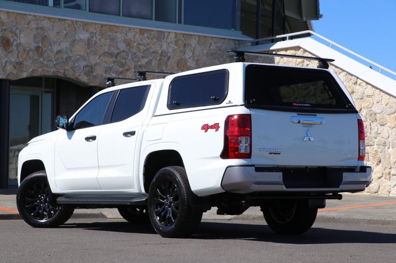 2025 Mitsubishi Triton GLX SPORT 4WD AUTO image 2