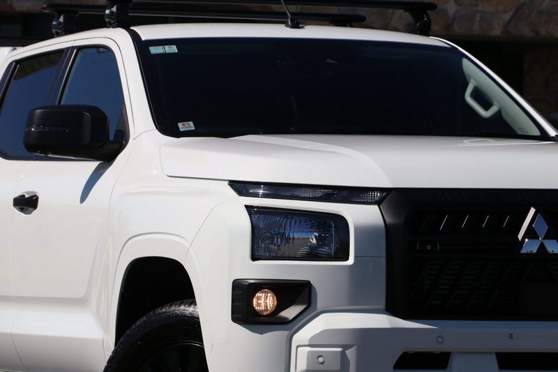 2025 Mitsubishi Triton GLX SPORT 4WD AUTO image 4