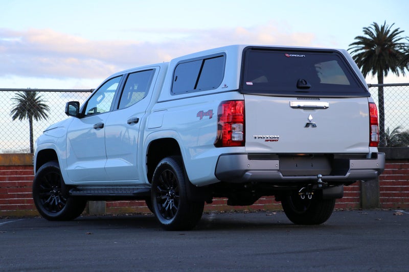2025 Mitsubishi Triton GLX SPORT 4WD AUTO image 2