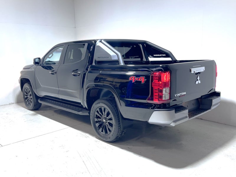 2025 Mitsubishi Triton GLX SPORT 4WD AUTO - LTD... image 5