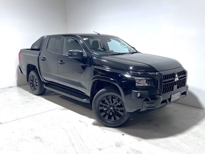 2025 Mitsubishi Triton GLX SPORT 4WD AUTO - LTD... image 1