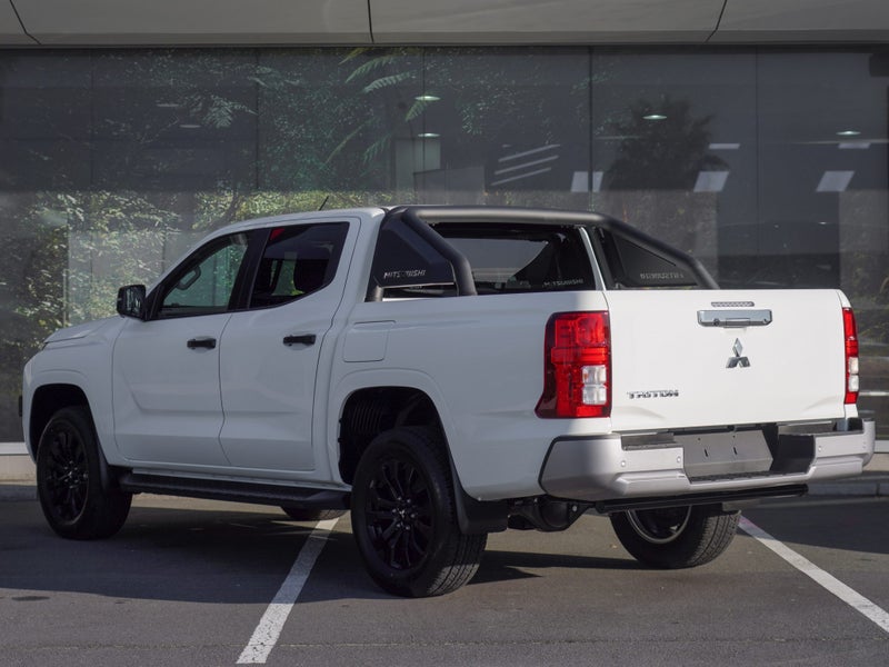 2025 Mitsubishi Triton GLX SPORT 4WD DIESEL BI-... image 2