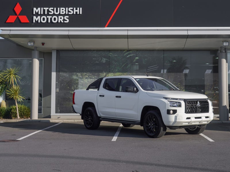 2025 Mitsubishi Triton GLX SPORT 4WD DIESEL BI-... image 3