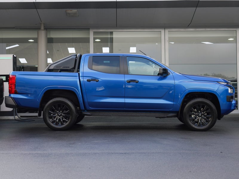 2025 Mitsubishi Triton GLX SPORT 4WD DIESEL BI-... image 3