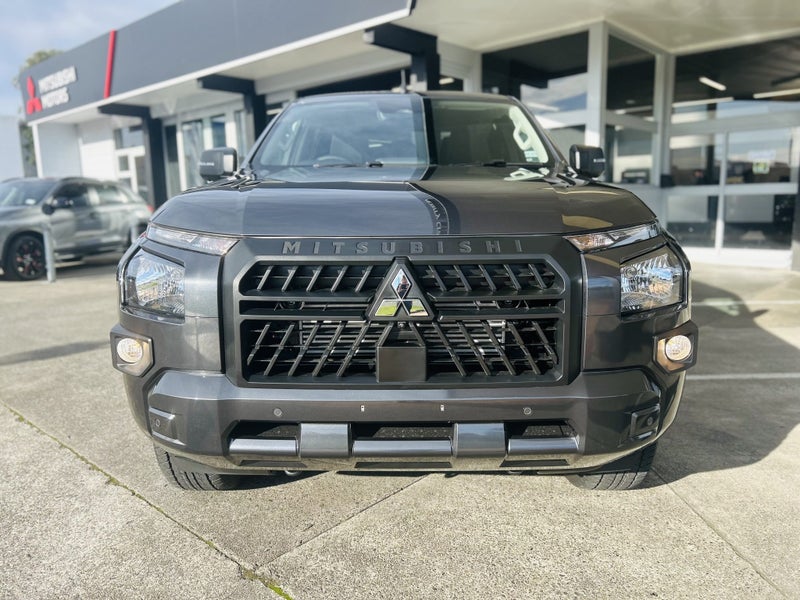 2025 Mitsubishi Triton GLX Sport 4WD - Limited... image 2