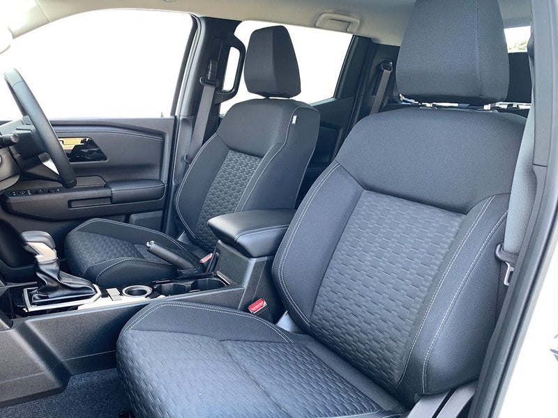 2025 Mitsubishi Triton GLXR 2.4L Bi-Turbo Diesel image 5