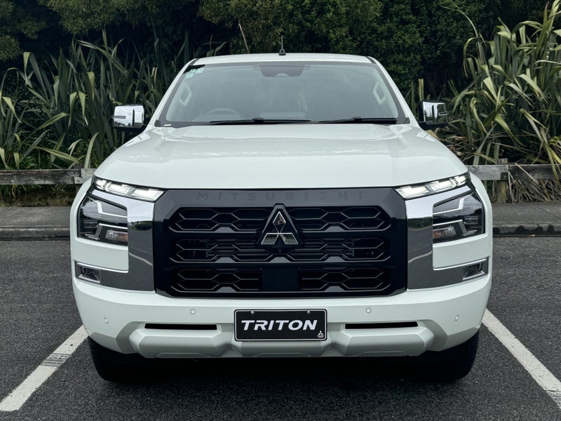 2025 Mitsubishi Triton GLXR 2WD image 3