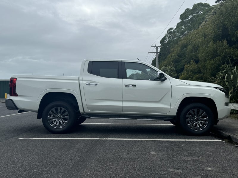 2025 Mitsubishi Triton GLXR 2WD image 5