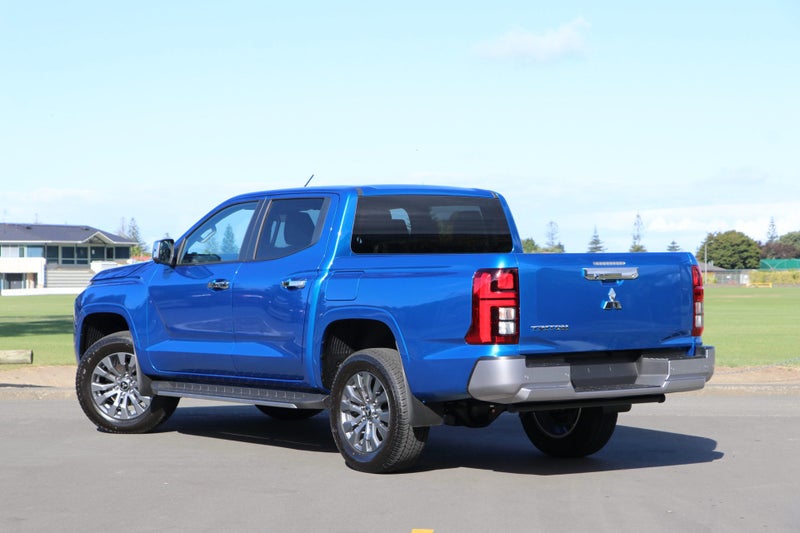 2025 Mitsubishi Triton GLXR 2WD Automatic image 2