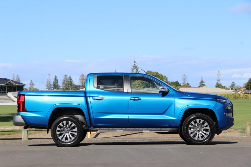 2025 Mitsubishi Triton GLXR 2WD Automatic image 3