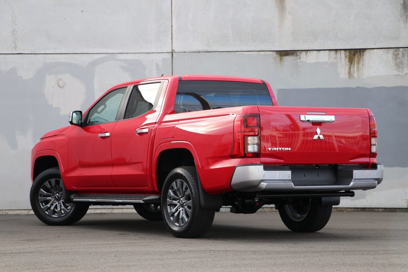 2025 Mitsubishi Triton GLXR 2WD Automatic image 2