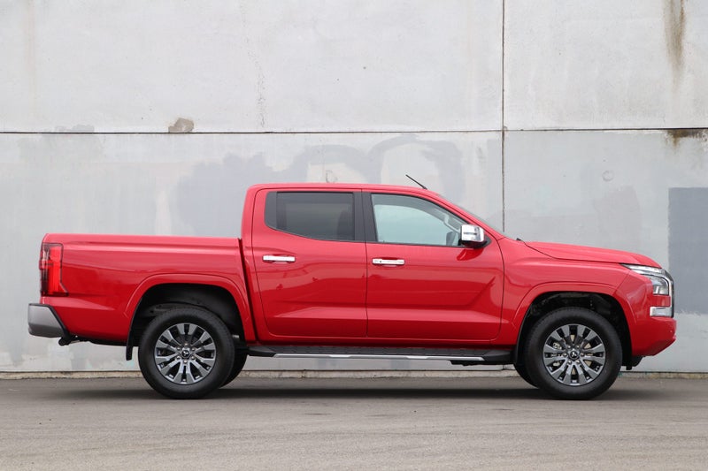 2025 Mitsubishi Triton GLXR 2WD Automatic image 3