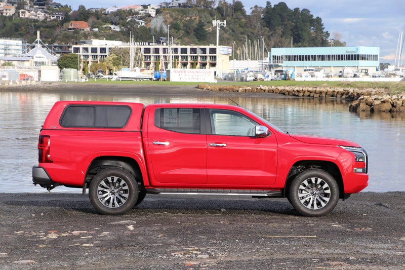2025 Mitsubishi Triton GLXR 2WD Automatic image 3