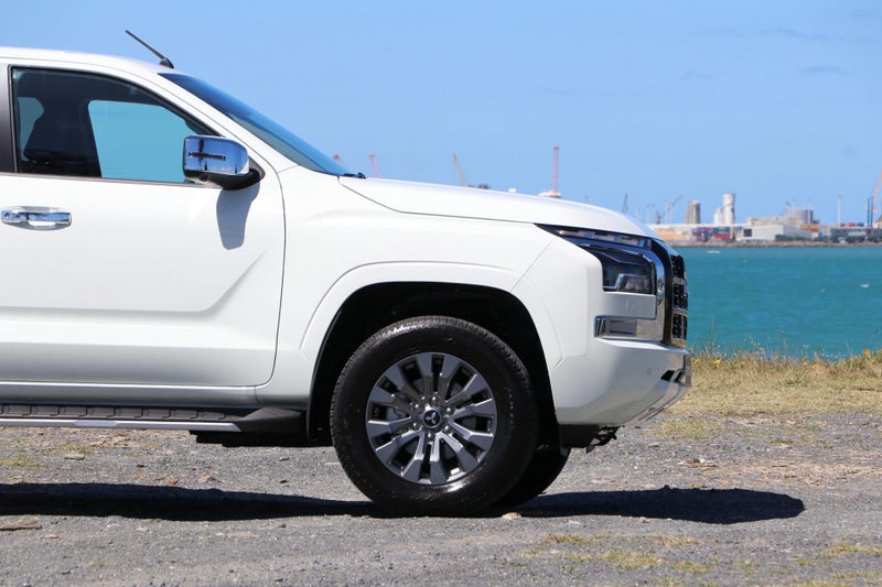 2025 Mitsubishi Triton GLXR 2WD Automatic image 4