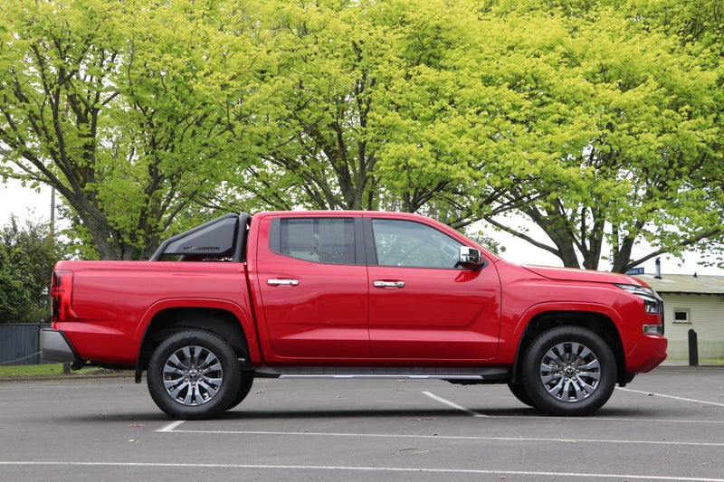 2025 Mitsubishi Triton GLXR 2WD Automatic image 3