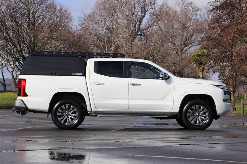 2025 Mitsubishi Triton GLXR 2WD Automatic image 3