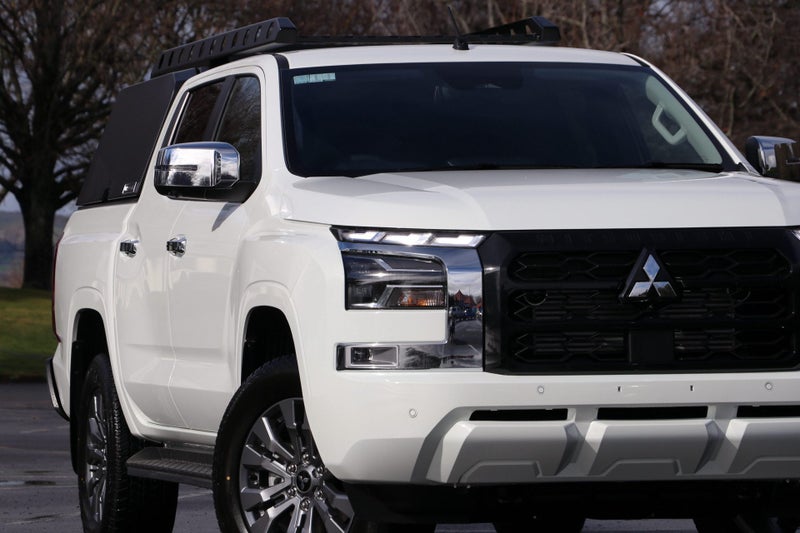 2025 Mitsubishi Triton GLXR 2WD Automatic image 4