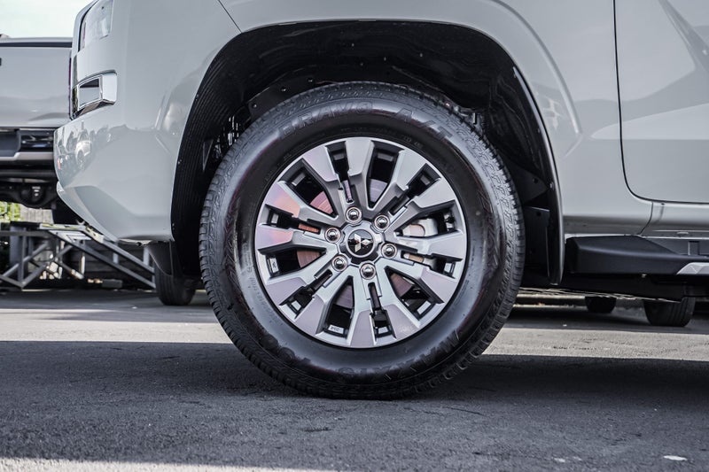 2025 Mitsubishi Triton GLXR 2WD DC WS image 4