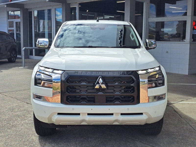 2025 Mitsubishi Triton GLXR 4WD 2.4D - image 3