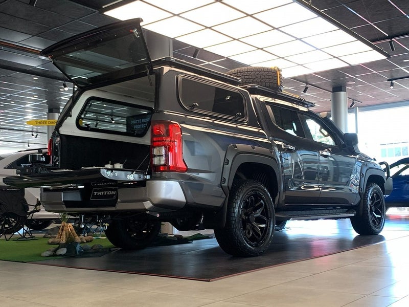 2025 Mitsubishi Triton GLXR 4WD 2.4L Bi-Turbo D... image 2