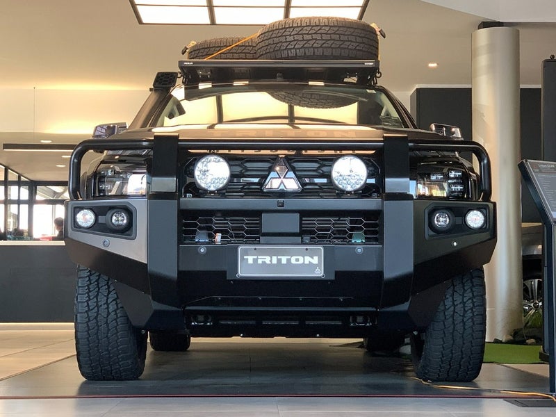 2025 Mitsubishi Triton GLXR 4WD 2.4L Bi-Turbo D... image 4