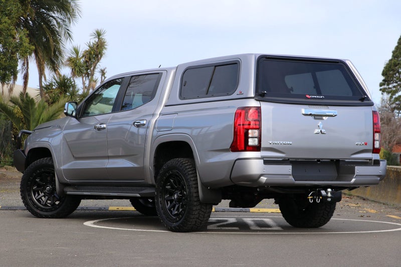 2025 Mitsubishi Triton GLXR 4WD AUTO image 2