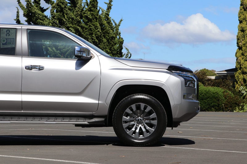 2025 Mitsubishi Triton GLXR 4WD AUTO image 4