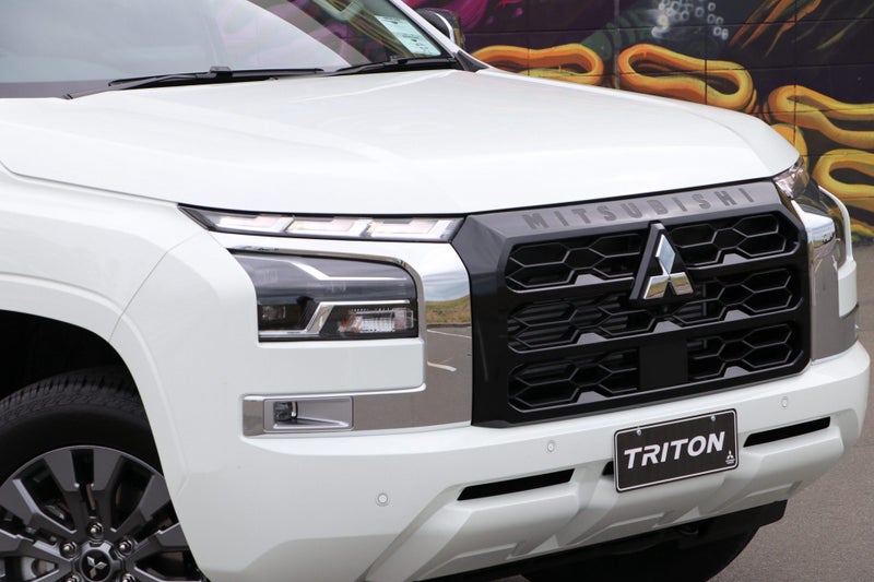 2025 Mitsubishi Triton GLXR 4WD AUTO image 5