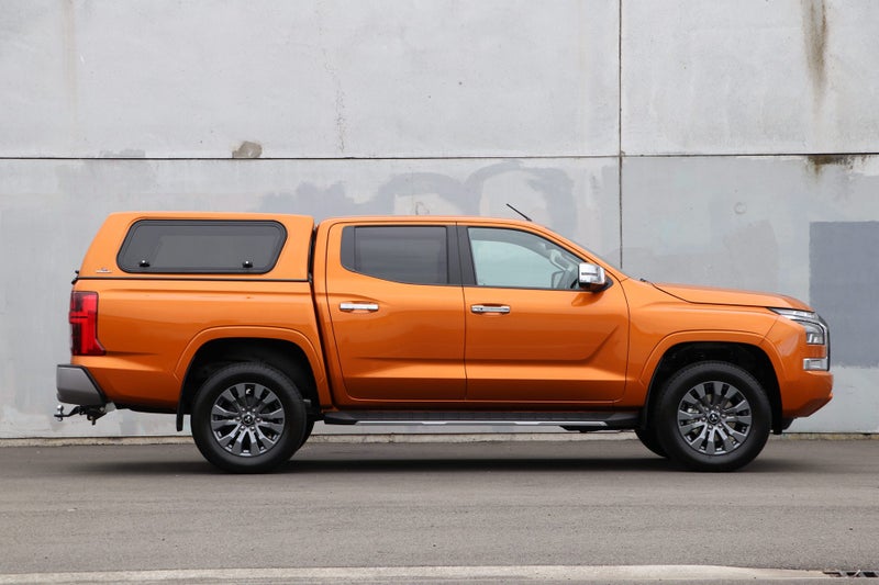 2025 Mitsubishi Triton GLXR 4WD AUTO image 3