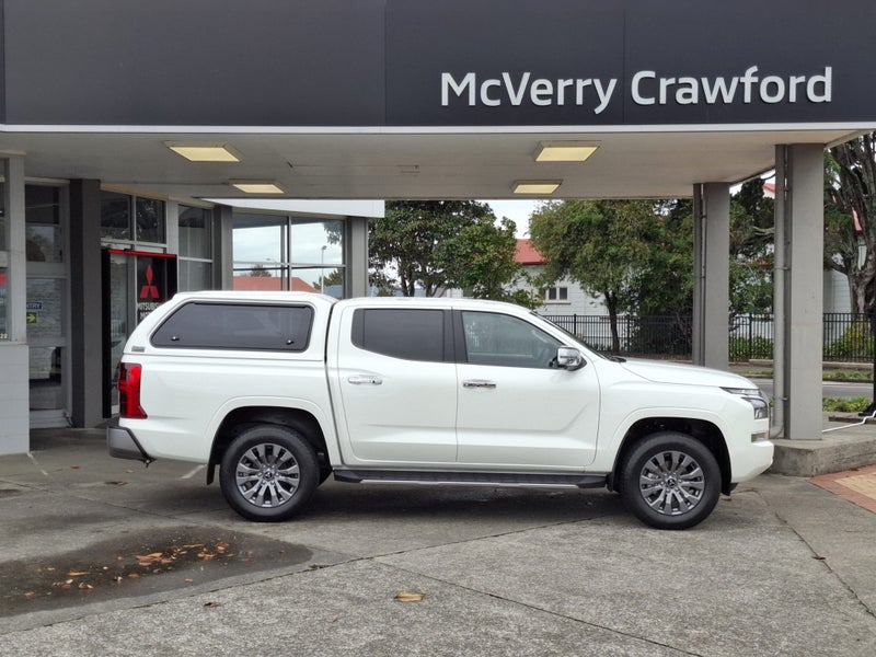 2025 Mitsubishi Triton GLXR 4WD AUTO - Loaded w... image 3