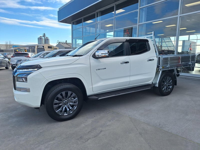 2025 Mitsubishi Triton GLXR 4WD F/D image 4