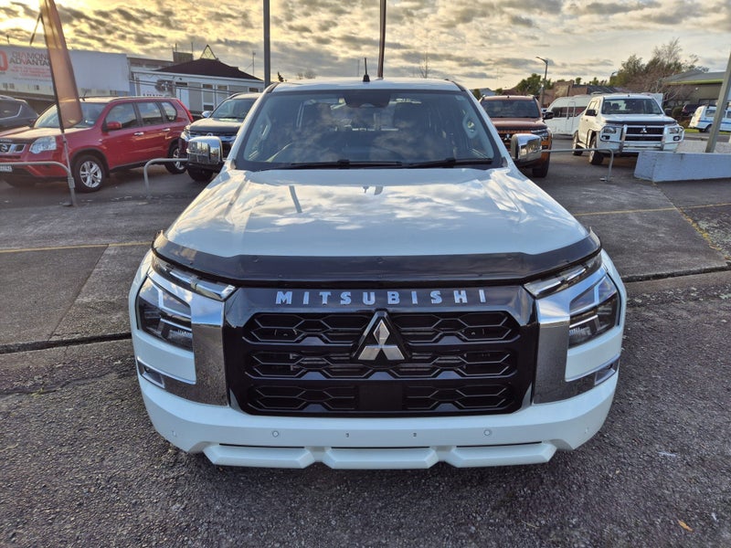 2025 Mitsubishi Triton GLXR 4WD F/D image 5