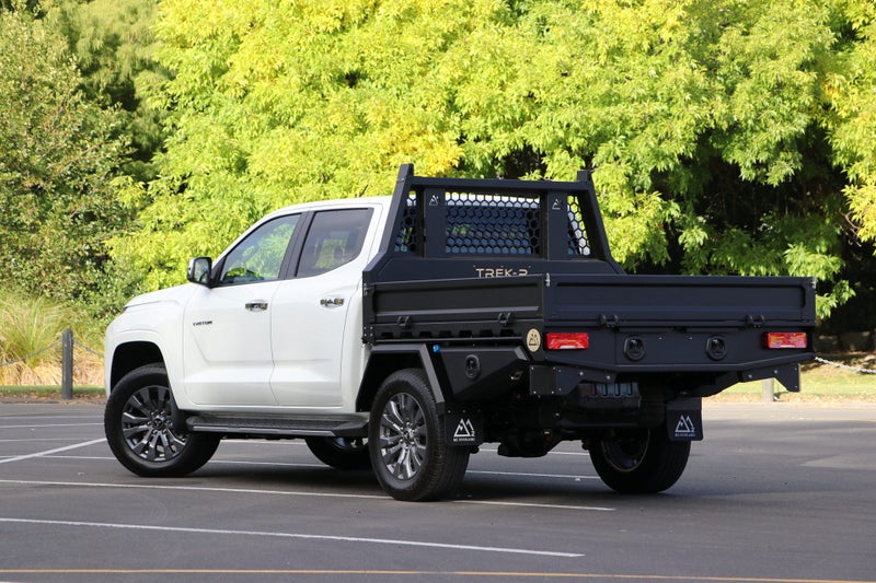 2025 Mitsubishi Triton GLXR 4WD Flat Deck image 2