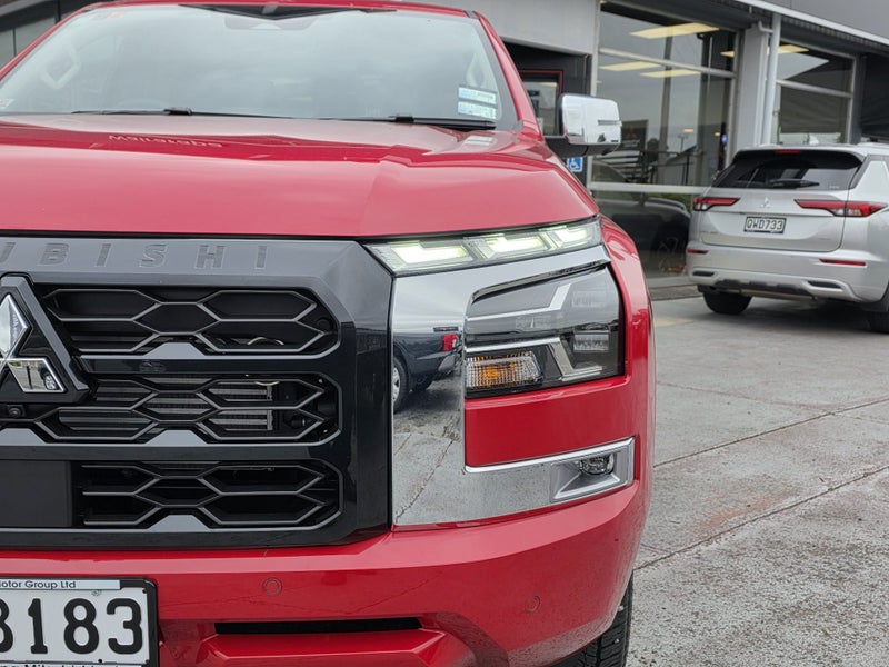 2025 Mitsubishi Triton GLXR D/Cab image 4