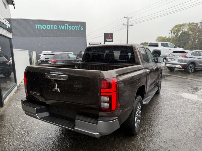 2025 Mitsubishi Triton GLXR Dc 2WD image 2