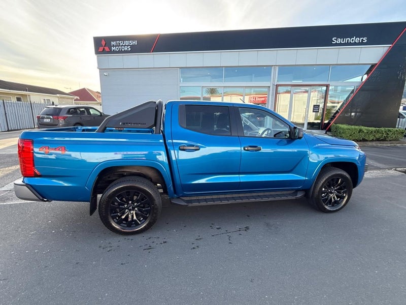 2025 Mitsubishi Triton GLXS Sport image 3