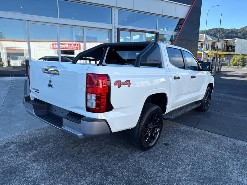 2025 Mitsubishi Triton GLXS Sport image 4